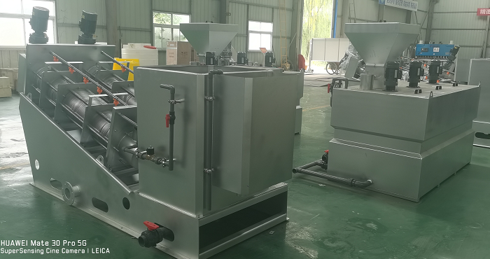 疊螺機、全自動加藥裝置加工中